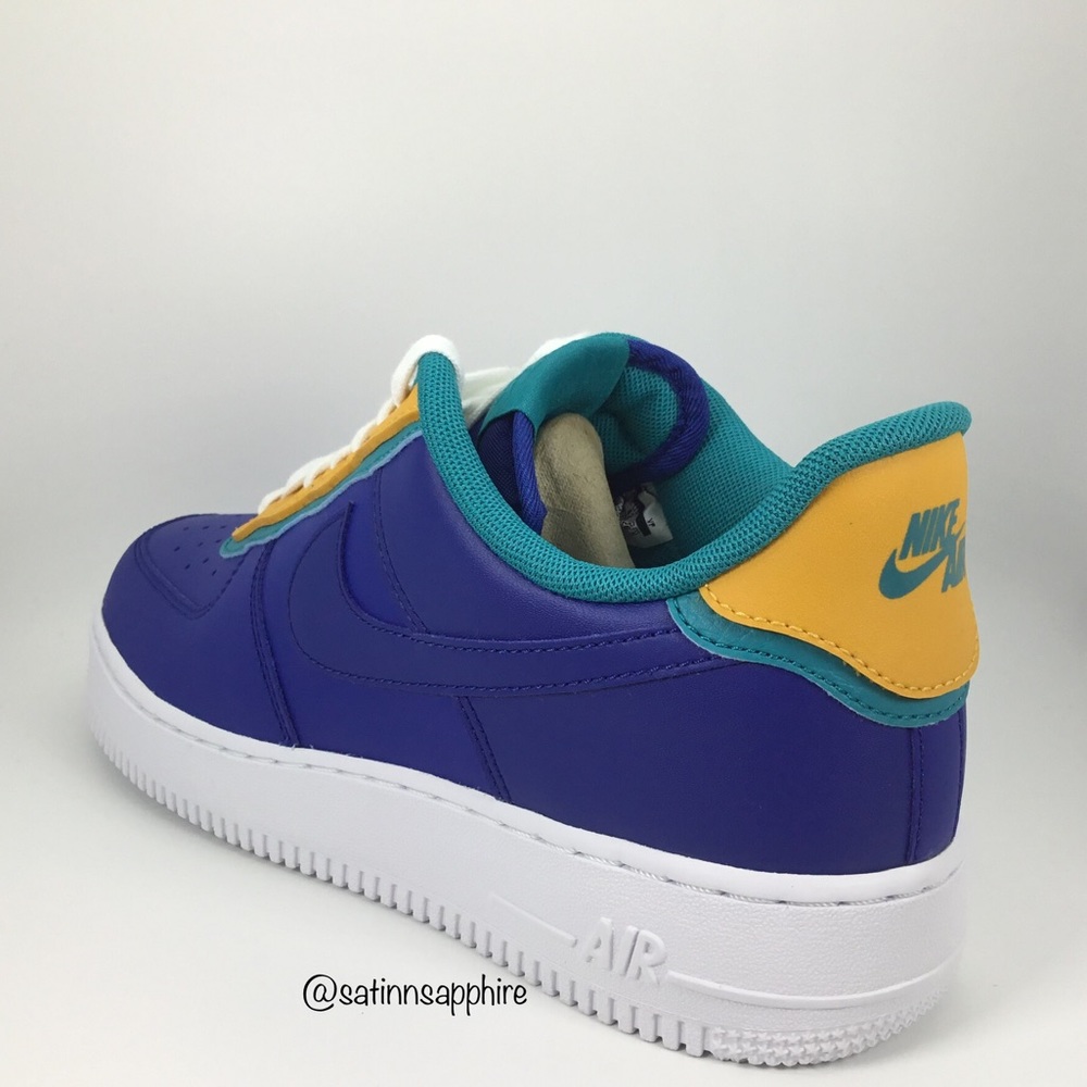 Nike Air Force 1 LV8 - Picture 4 of 6